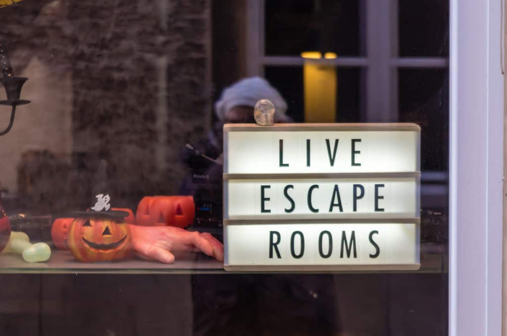 live escape rooms auch online